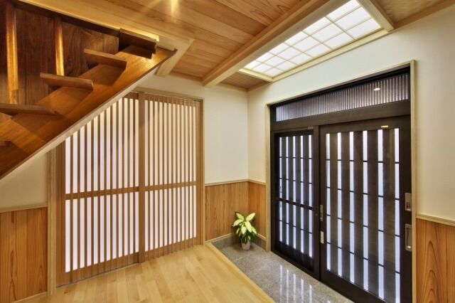 🌿【まるで新築⁉】玄関リフォームでここまで変わる✨
