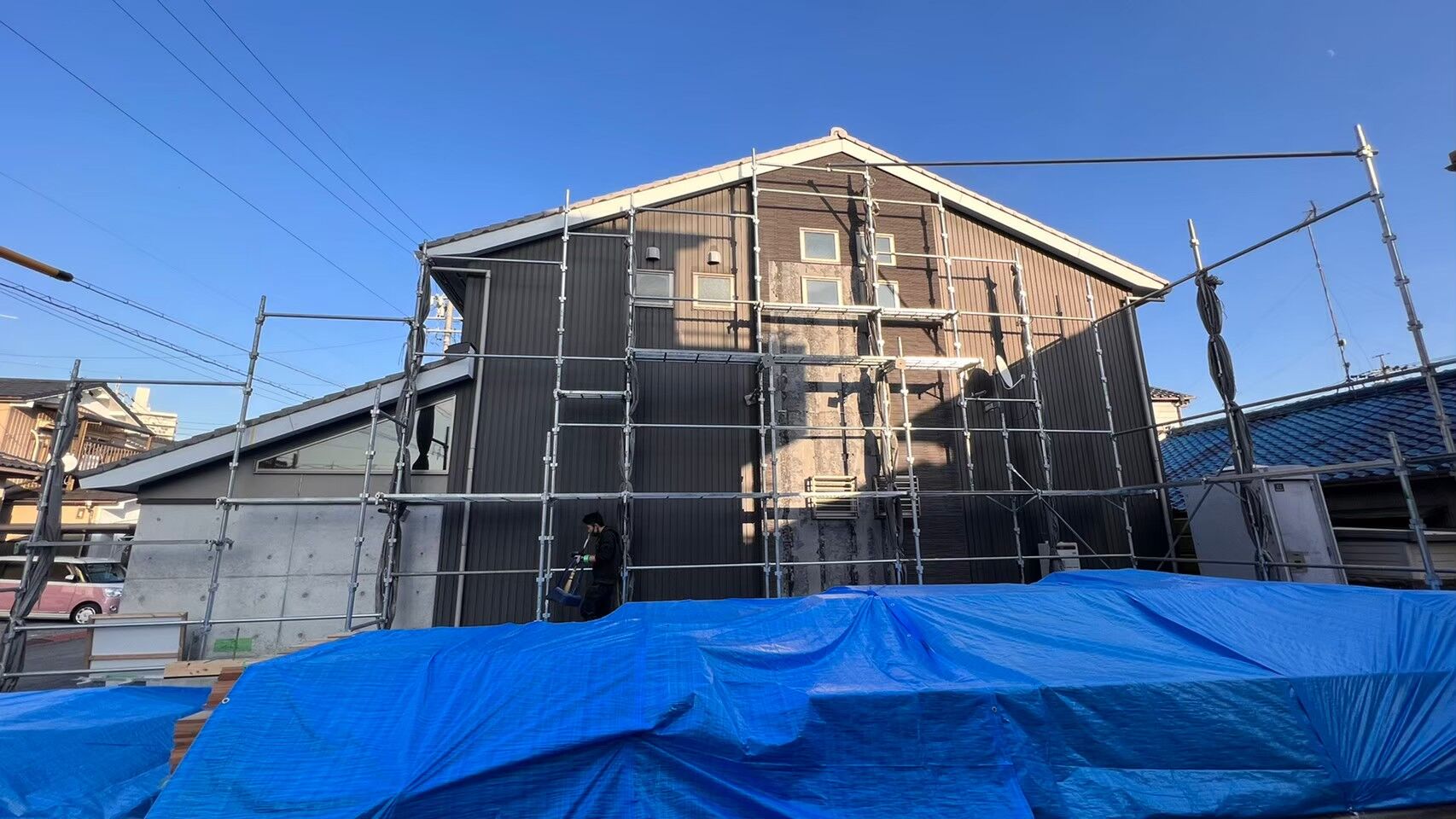 リノベーション vs. 建て替え、どちらが正解？