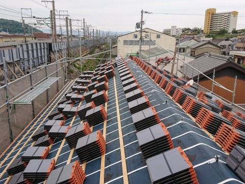 蒲郡市　N様邸　現場状況　屋根　瓦貼り アイキャッチ画像